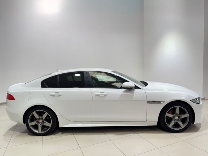 2025 Jaguar Xe