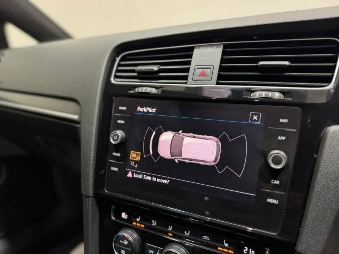 2025 Volkswagen Golf