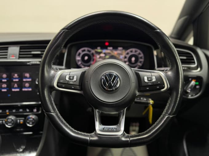 2025 Volkswagen Golf