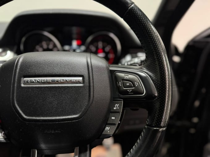 2025 Land Rover Range Rover Evoque
