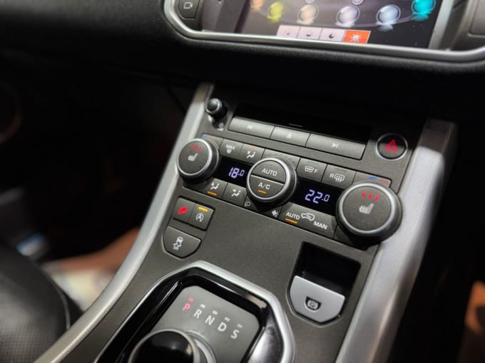 2025 Land Rover Range Rover Evoque