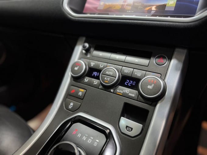 2025 Land Rover Range Rover Evoque