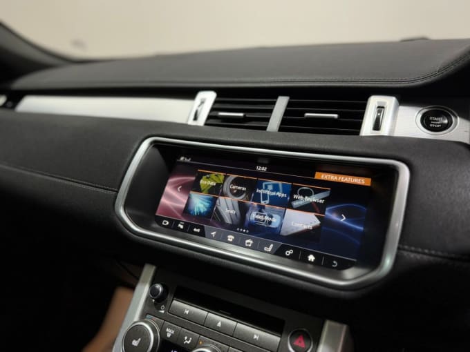 2025 Land Rover Range Rover Evoque