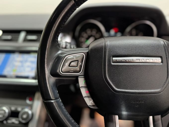 2025 Land Rover Range Rover Evoque