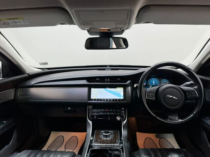 2025 Jaguar Xf