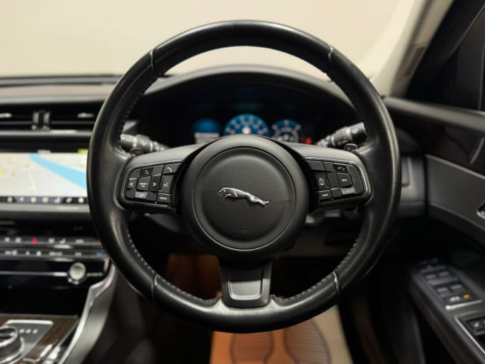 2025 Jaguar Xf