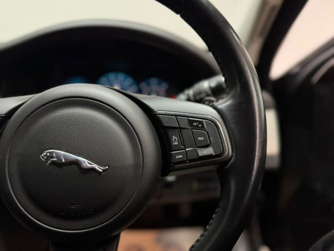 2025 Jaguar Xf
