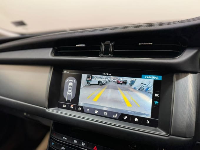 2025 Jaguar Xf