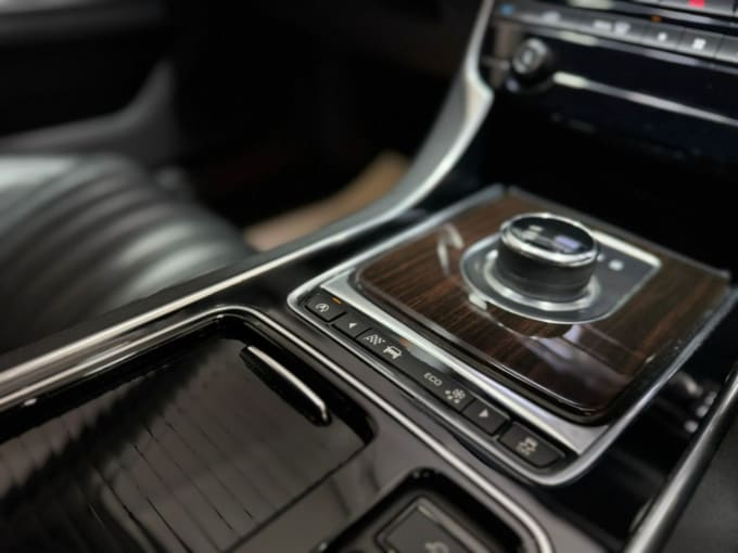 2025 Jaguar Xf
