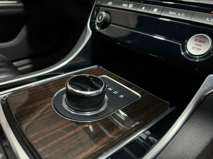2025 Jaguar Xf