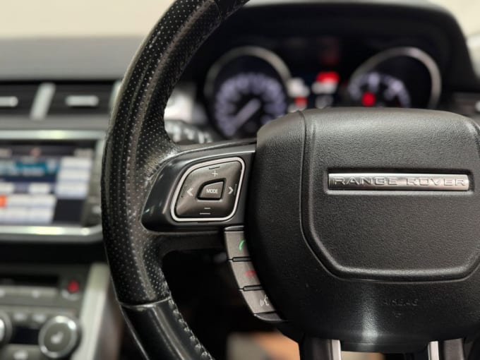 2025 Land Rover Range Rover Evoque