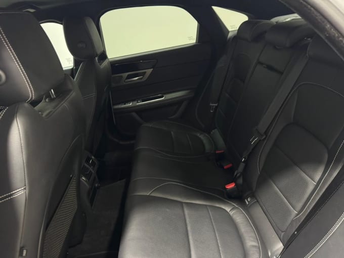 2025 Jaguar Xf