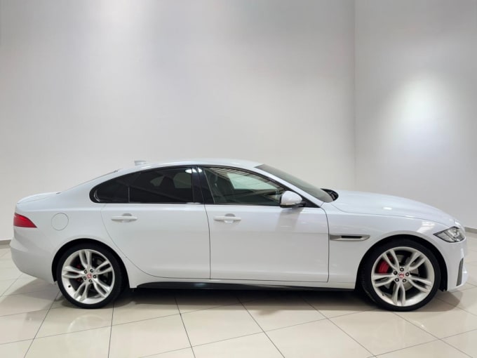 2025 Jaguar Xf