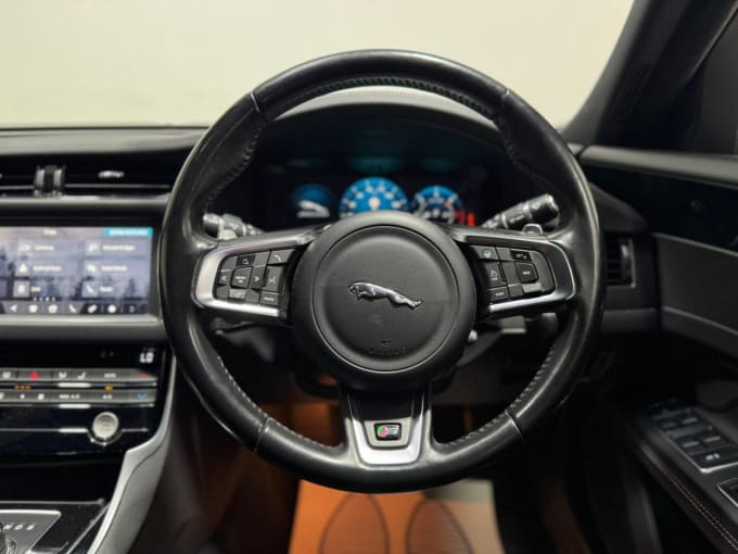 2025 Jaguar Xf