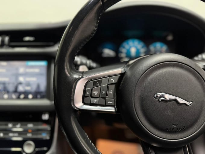 2025 Jaguar Xf