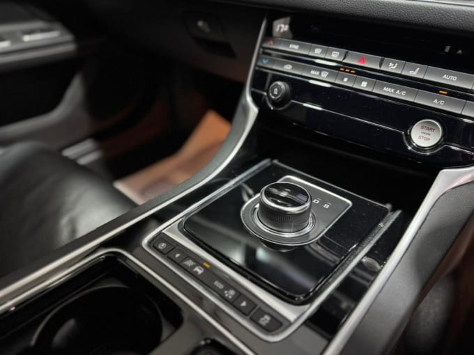 2025 Jaguar Xf