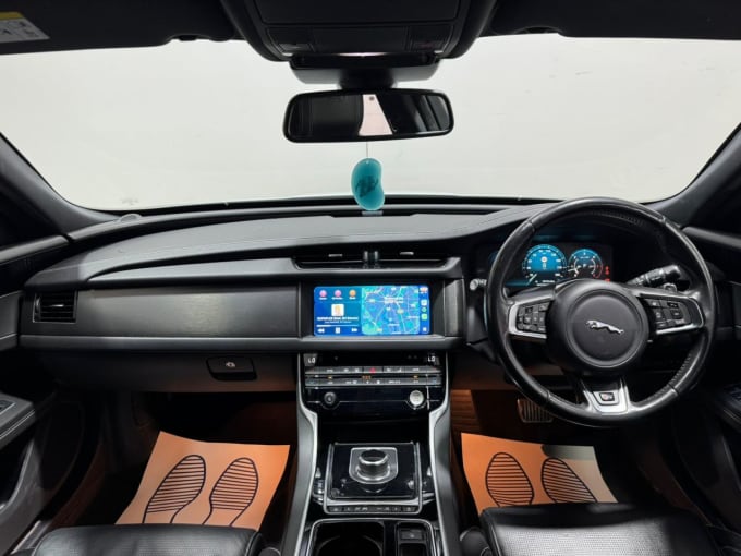 2025 Jaguar Xf