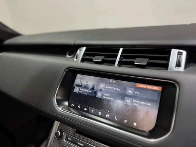 2025 Land Rover Range Rover Sport