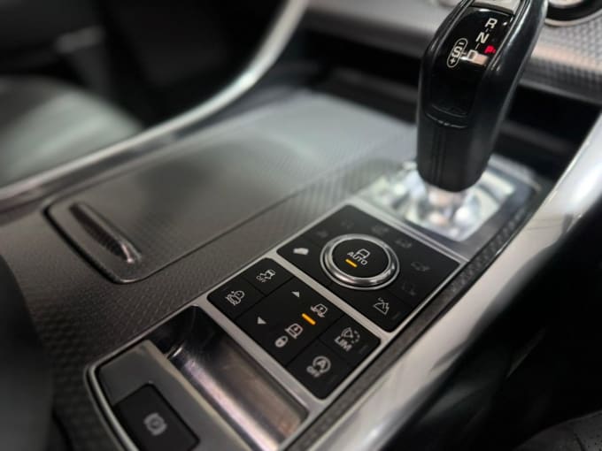 2025 Land Rover Range Rover Sport