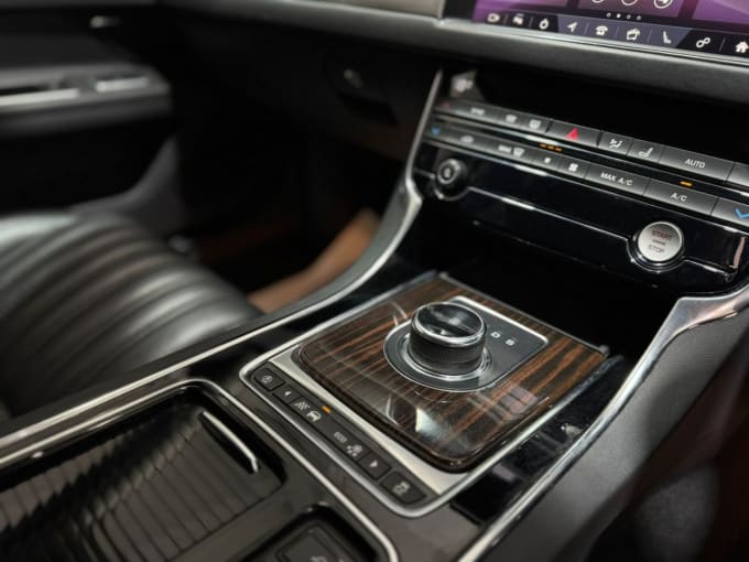 2025 Jaguar Xf