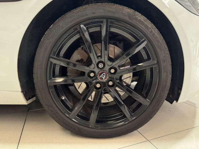 2025 Jaguar Xf