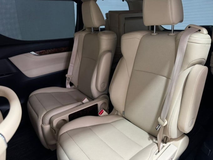 2019 Toyota Alphard