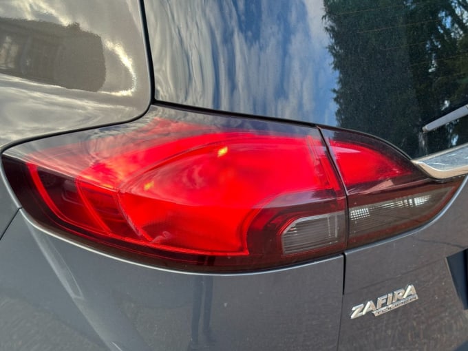 2025 Vauxhall Zafira Tourer