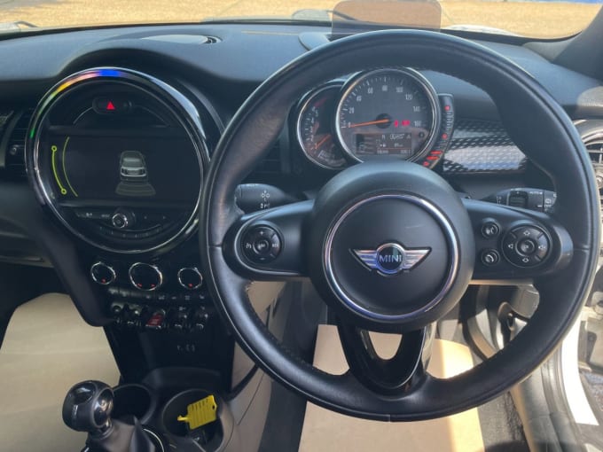 2025 Mini Hatch
