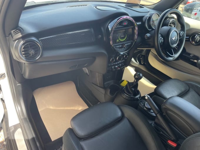 2025 Mini Hatch