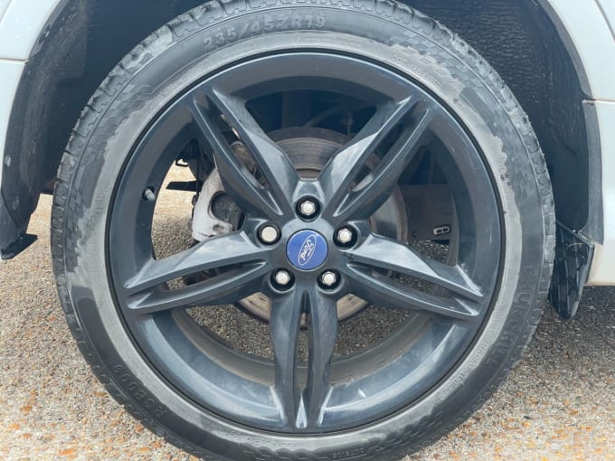 2025 Ford Kuga