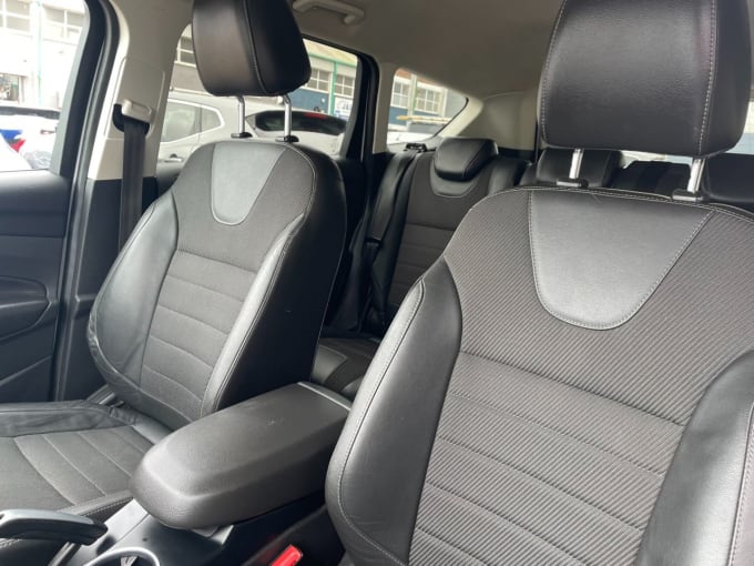 2025 Ford Kuga