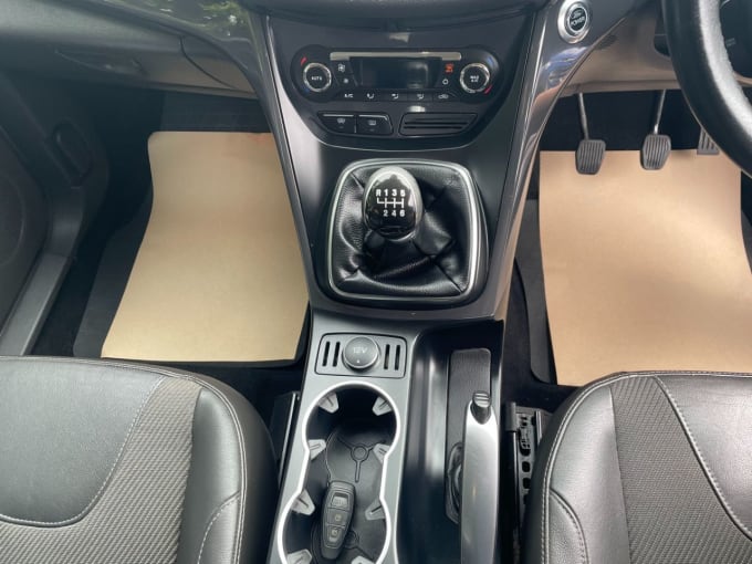 2025 Ford Kuga