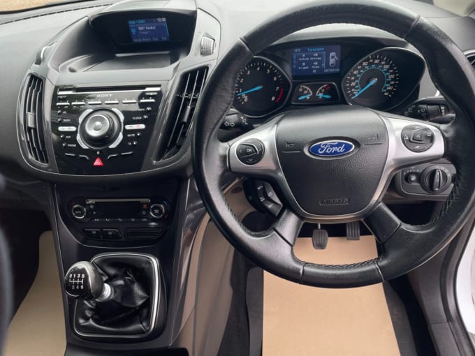 2025 Ford Kuga