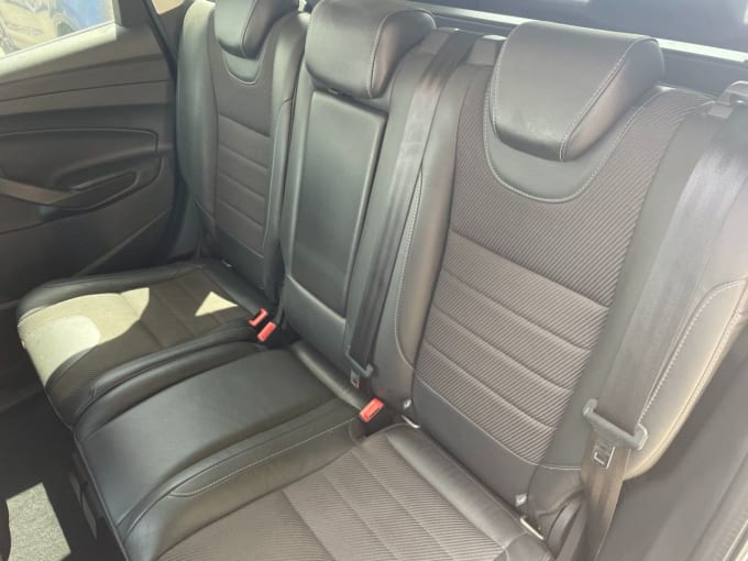 2025 Ford Kuga