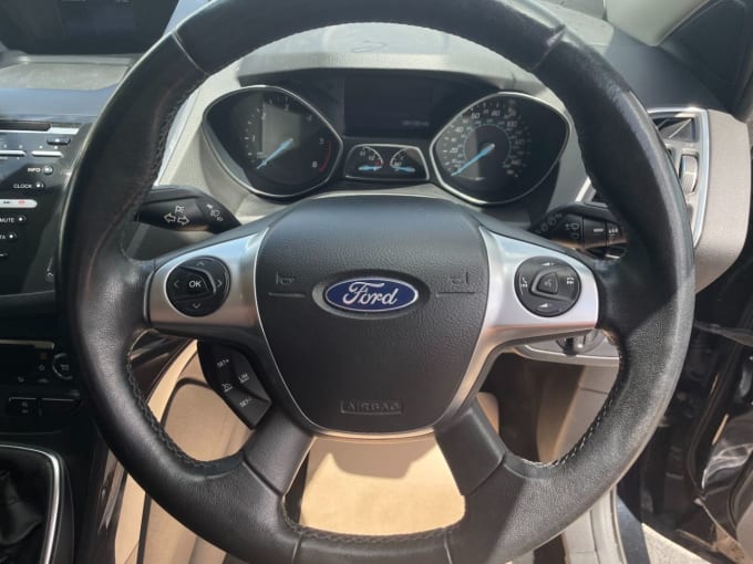 2025 Ford Kuga