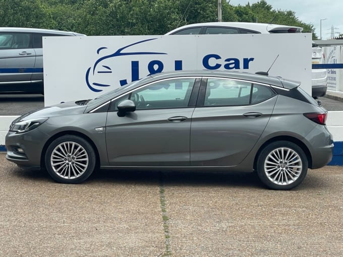 2025 Vauxhall Astra
