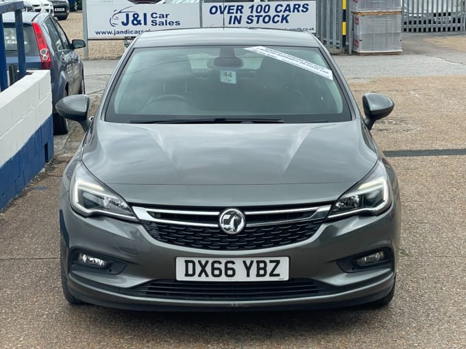 2025 Vauxhall Astra