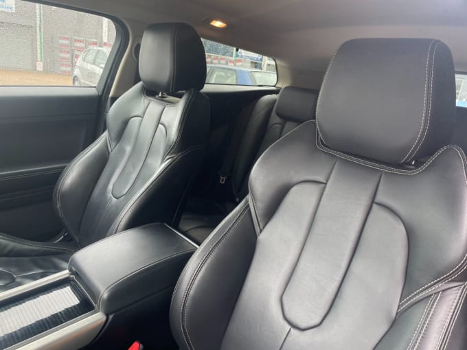 2025 Land Rover Range Rover Evoque