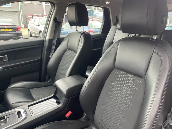 2025 Land Rover Discovery Sport