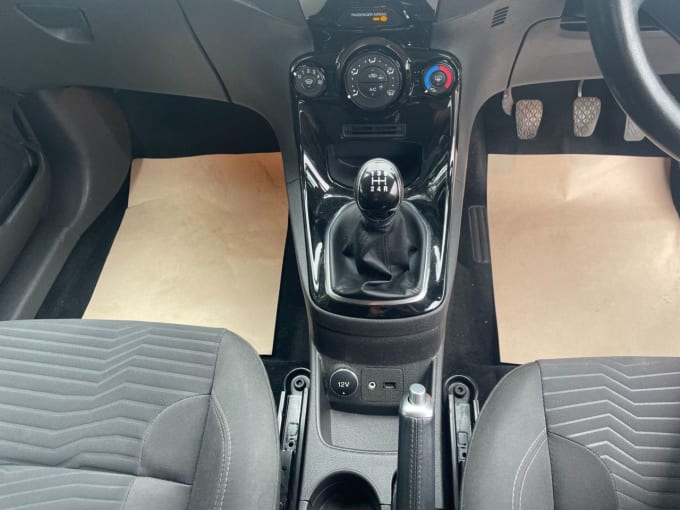 2025 Ford Fiesta