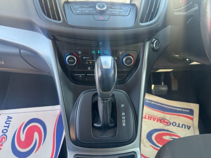 2025 Ford Kuga