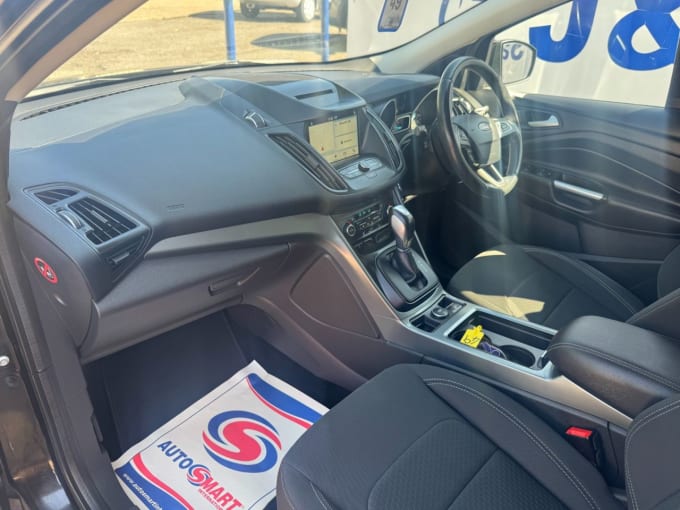 2025 Ford Kuga