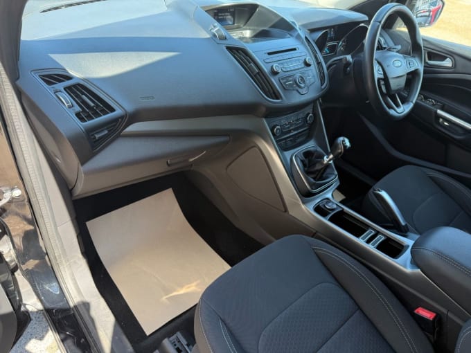 2025 Ford Kuga