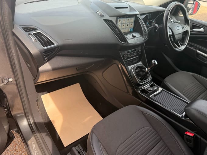 2025 Ford Kuga