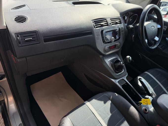 2025 Ford Kuga