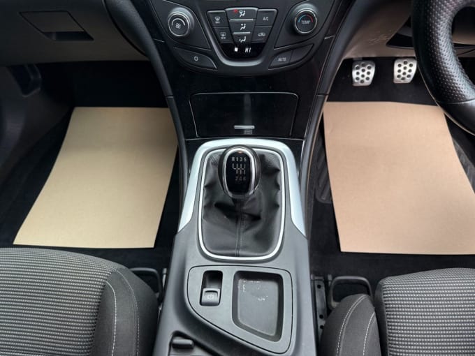 2025 Vauxhall Insignia