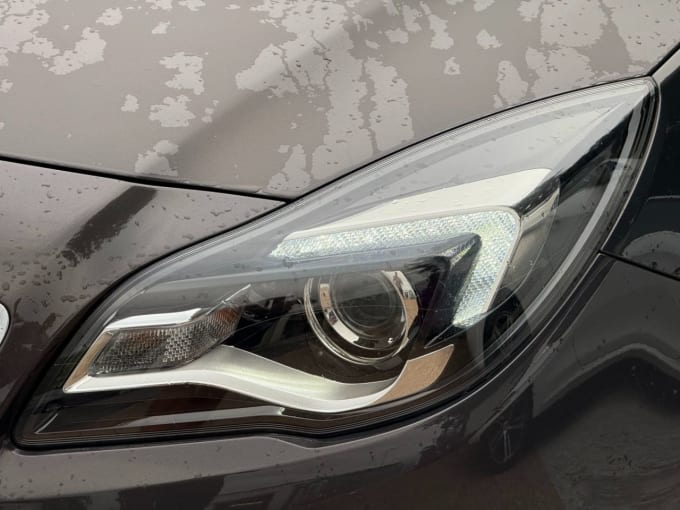 2025 Vauxhall Insignia
