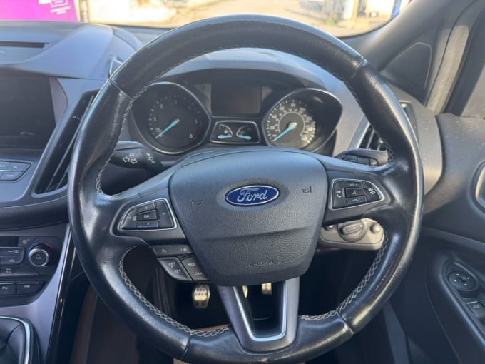 2025 Ford Kuga