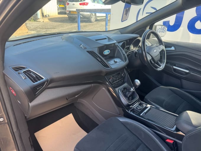 2025 Ford Kuga