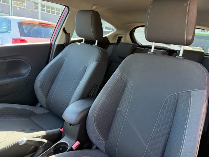 2015 Ford Fiesta